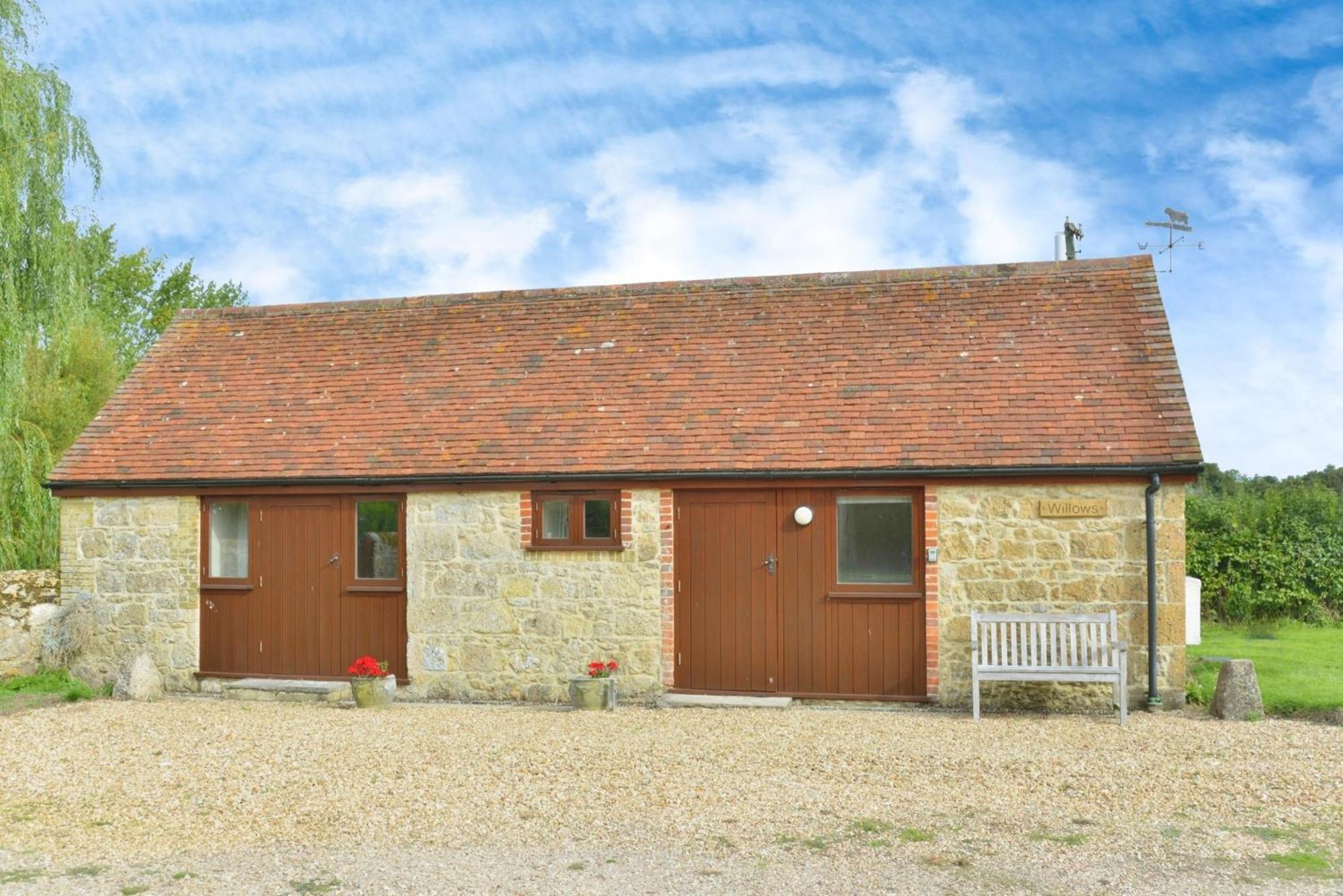 Willows Calbourne ภายนอก รูปภาพ